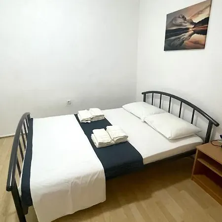 Slanica Mak Apartment *