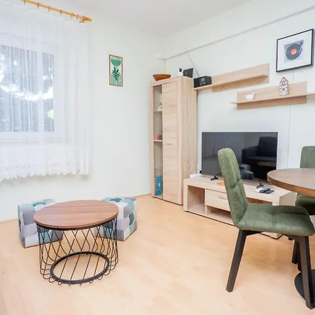 Slanica Mak Apartment *